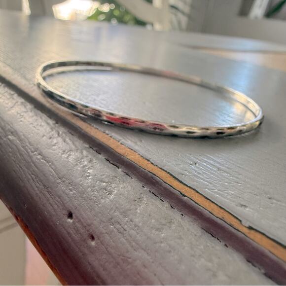925 Hammered Sterling Silver Bangle Bracelet - Picture 6 of 7